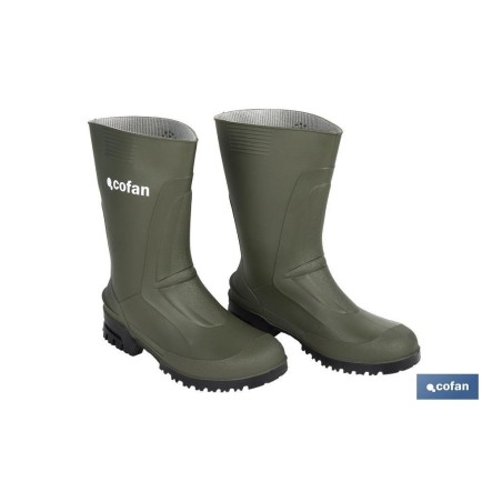 rain boot galoshes half pipe agriculture work feet moisture